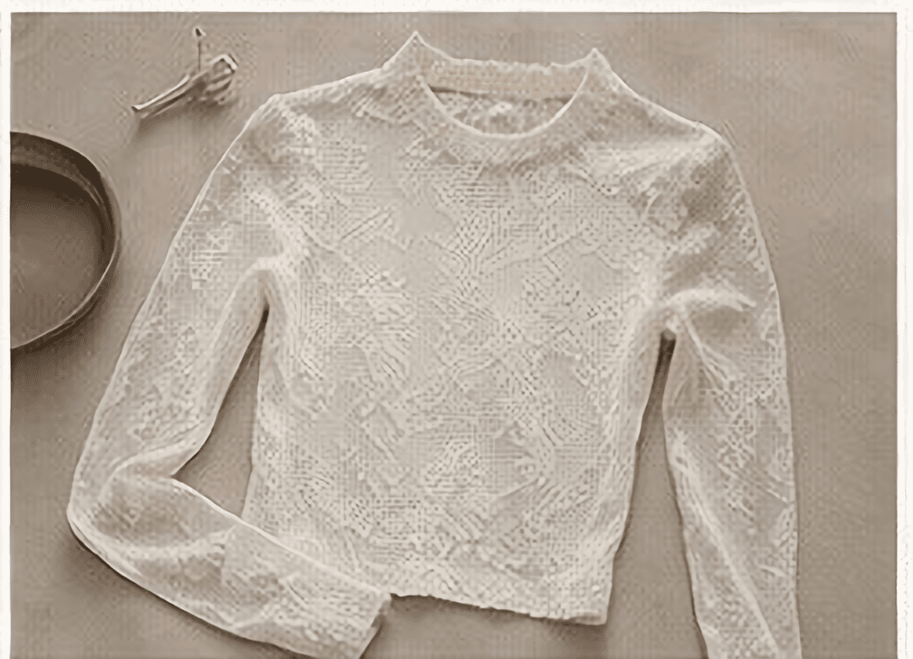 透かし編みニット（アイボリー）